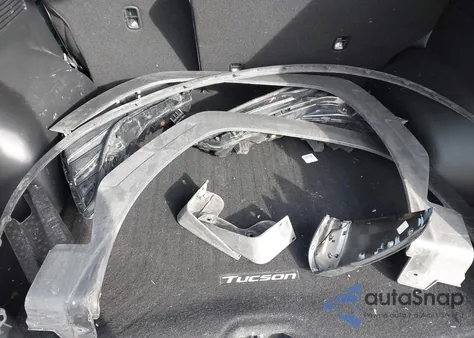 2022 Hyundai Tucson Limited z USA, uszkodzony, nr VIN 5NMJECAE7NH155427